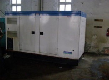 茂名康明斯150kw大型柴油二手发电机组 茂名康明斯150kw大型柴油二手发电机组